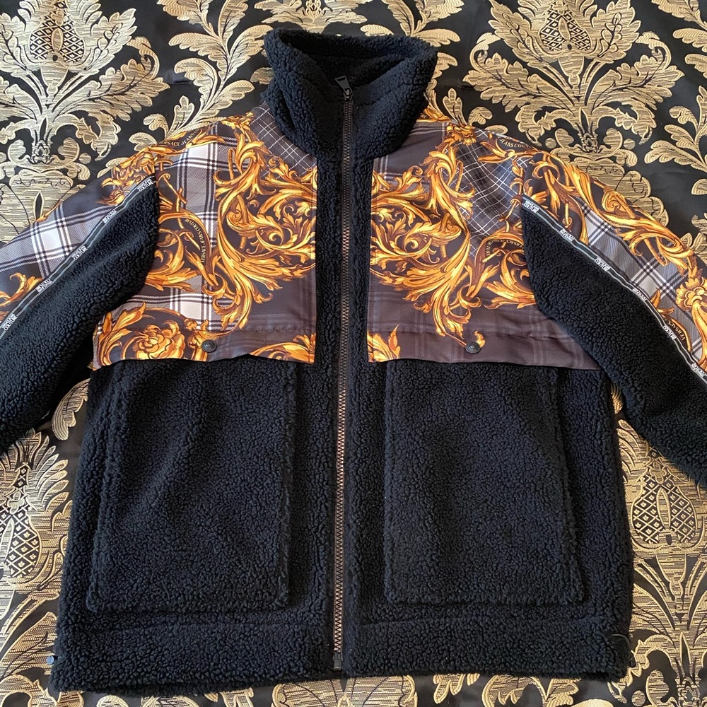 VERSACE JEANS COUTURE
Black Tartan Baroque Print Jacket